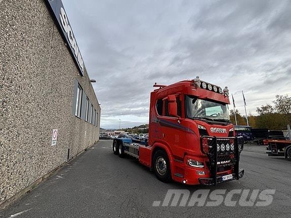 Scania R650B6x4NB Kamioni za podizanje kablova