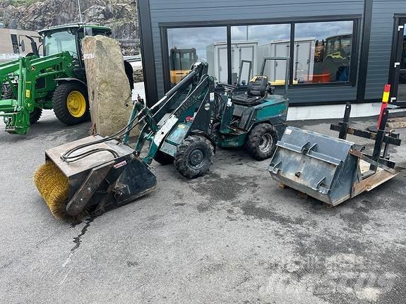 Schäffer 222s Skid steer mini utovarivači