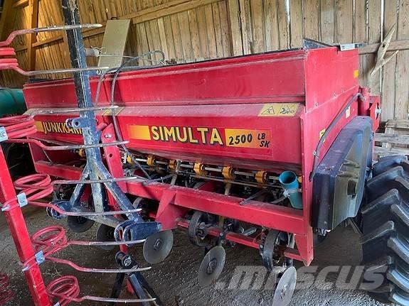 Simulta 2500 LB/SK Rasturači mineralnog đubriva