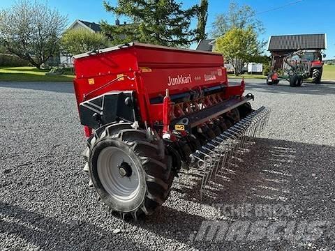 Simulta 2500LB Rasturači mineralnog đubriva