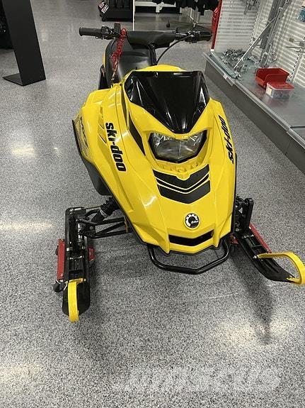 Ski-doo MXZ 120 Motorne sanke