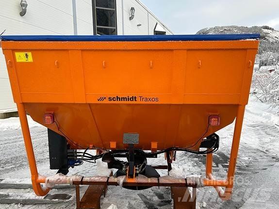  Traxos S15 VEP-490 Posipači soli i peska