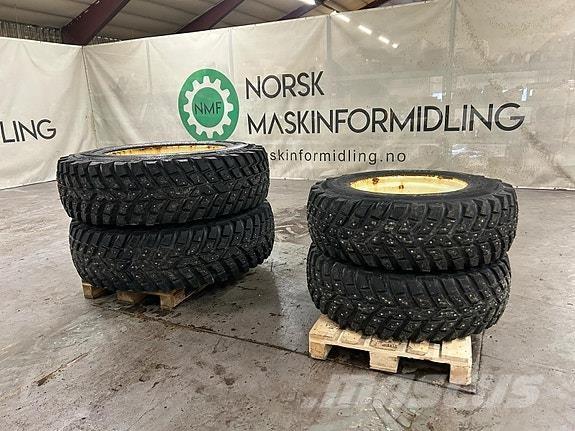  TRI 2 Vinterdekk Traktori