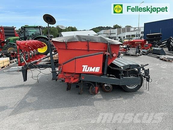 Tume HKL 3000 JC Rasturači mineralnog đubriva