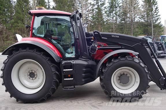 Valtra 235 Direct Traktori