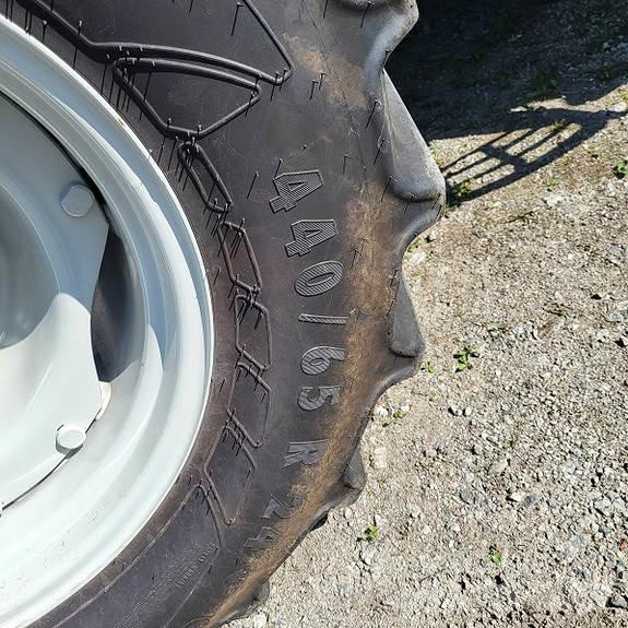 Valtra A134 Traktori