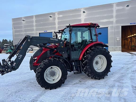 Valtra A75 Traktori