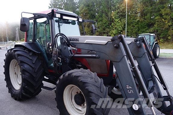 Valtra A85 Traktori