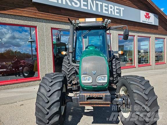 Valtra A92 Traktori