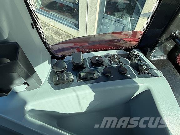 Valtra G135 Versu Traktori