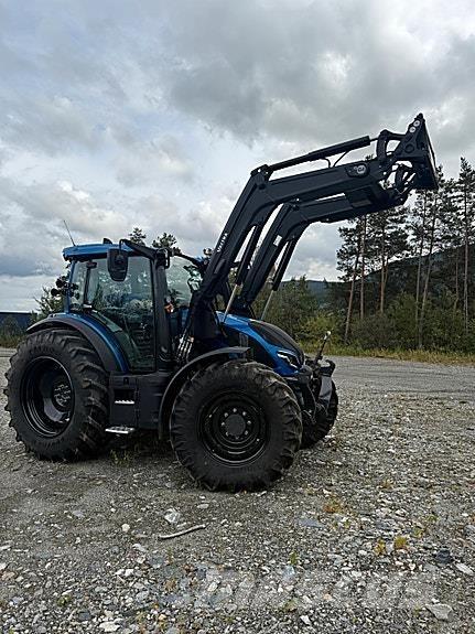 Valtra G135V Traktori