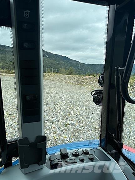 Valtra G135V Traktori