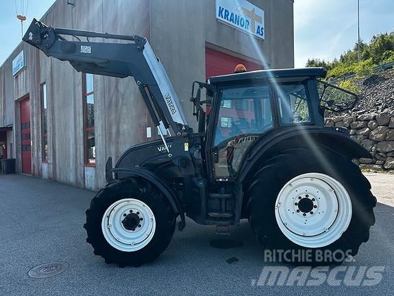 Valtra N 121 Traktori