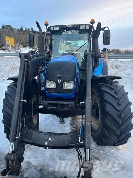 Valtra N-142 D Traktori