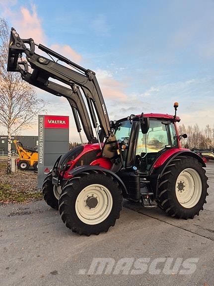 Valtra N104 Traktori