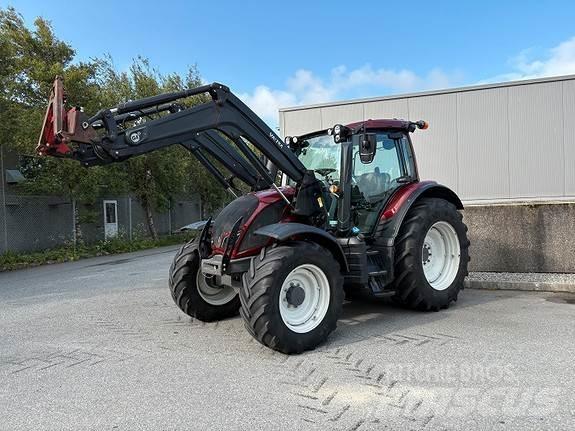 Valtra N114 Traktori