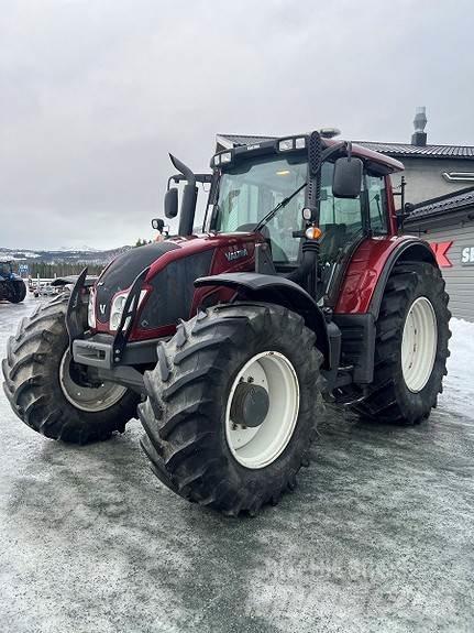 Valtra N163 Traktori