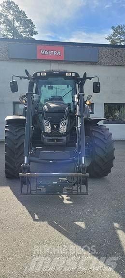 Valtra N163 Traktori