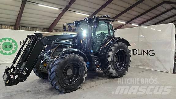 Valtra N174 Traktori