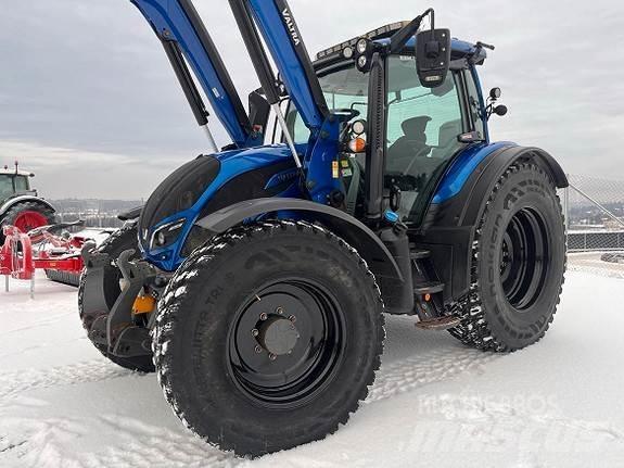 Valtra N174D Traktori