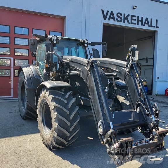 Valtra N174D Traktori