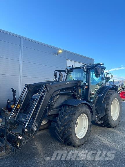 Valtra N174D Traktori