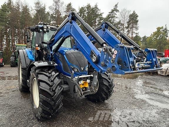 Valtra N174D Traktori
