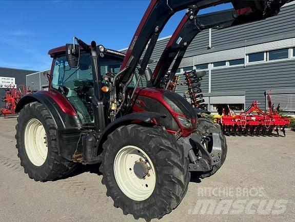Valtra N174V Traktori