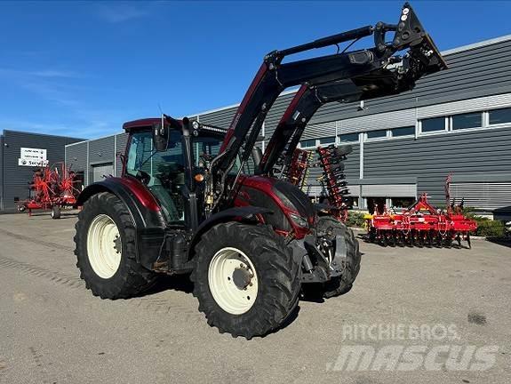 Valtra N174V Traktori