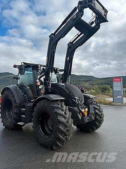 Valtra N175 Traktori