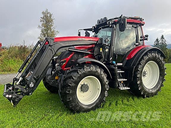 Valtra N175 Traktori