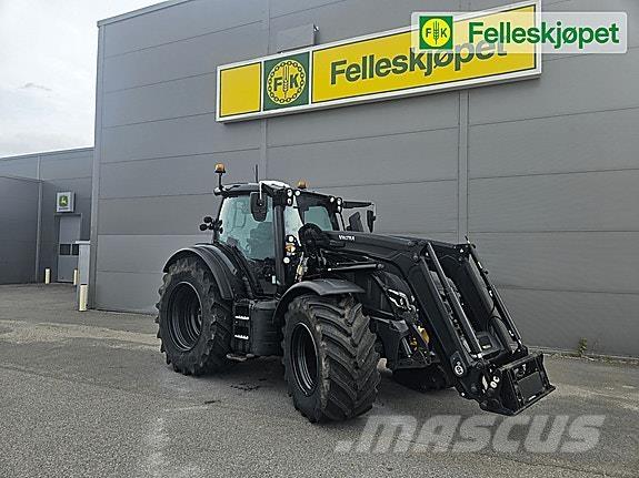 Valtra N175 Traktori