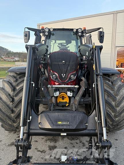 Valtra N175D Traktori