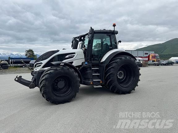 Valtra Q305 Traktori