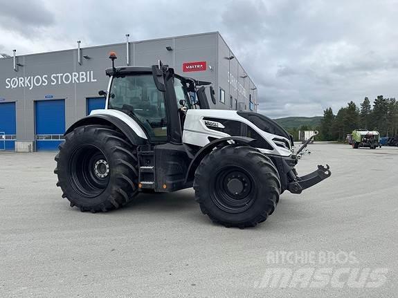 Valtra Q305 Traktori