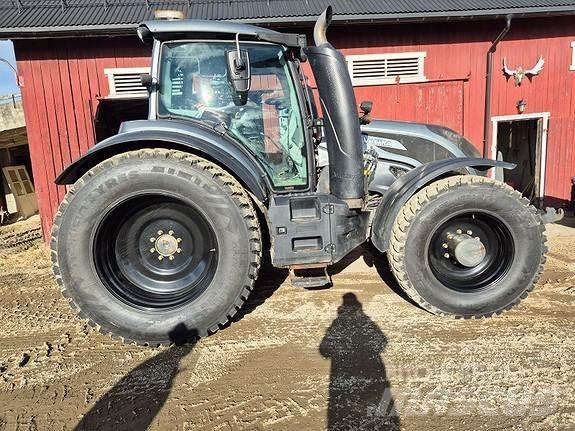 Valtra T 234 Versu Traktori