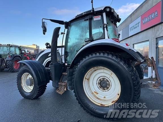Valtra T174 Versu Traktori