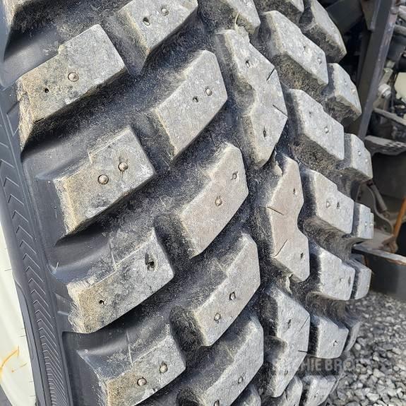 Valtra T174D Traktori