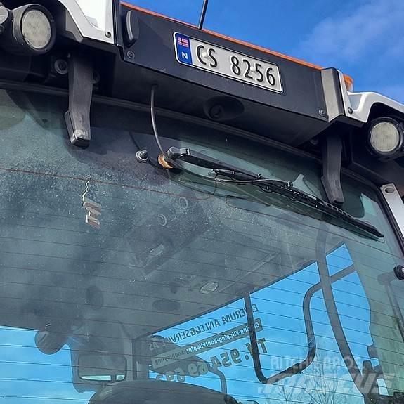 Valtra T174D Traktori