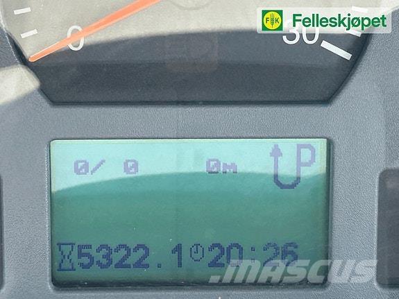 Valtra T190 Traktori