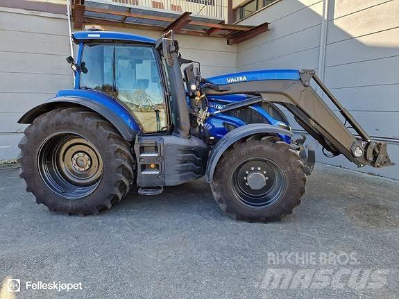 Valtra T235 Traktori