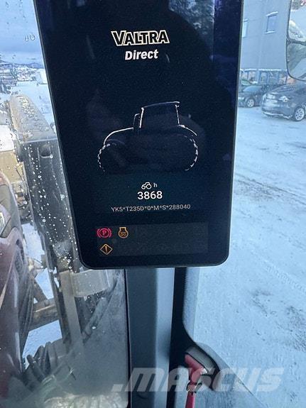 Valtra T235 Traktori