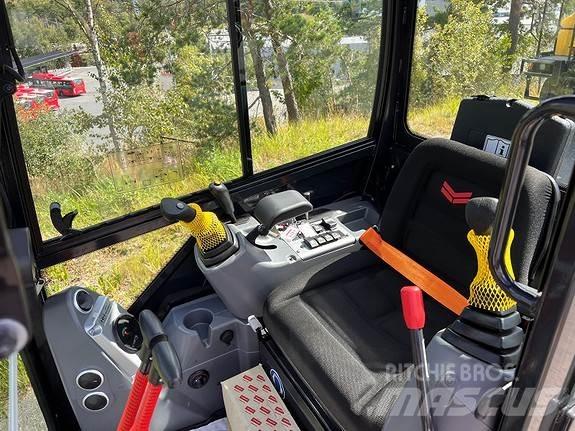 Yanmar SV15VT Mini bageri < 7t