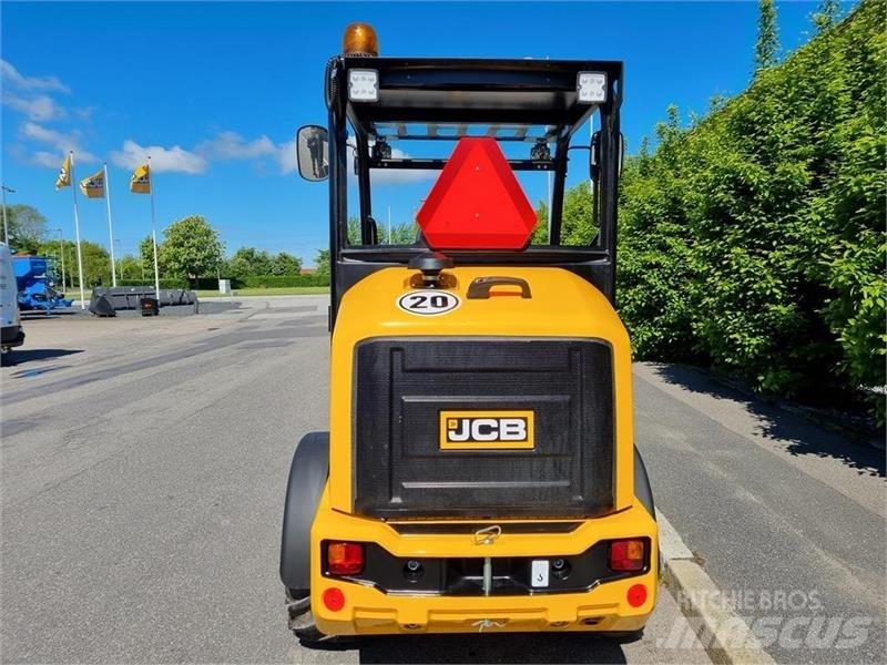 JCB 403 AGRI Mini utovarivači
