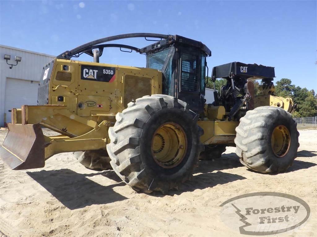 CAT 535D Skideri