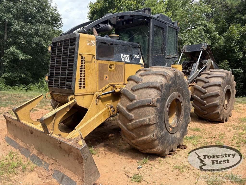 CAT 545C Skideri