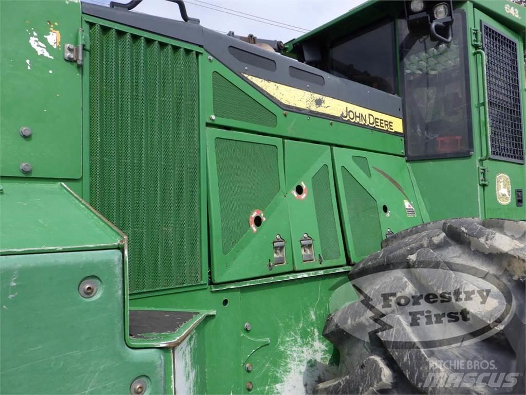 John Deere 643L Mašine za sečenje drveća