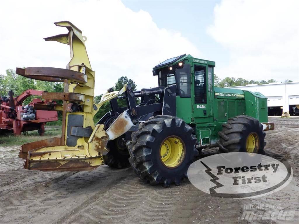 John Deere 843K Mašine za sečenje drveća