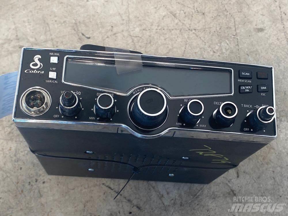 Cobra 29LX Elektronika