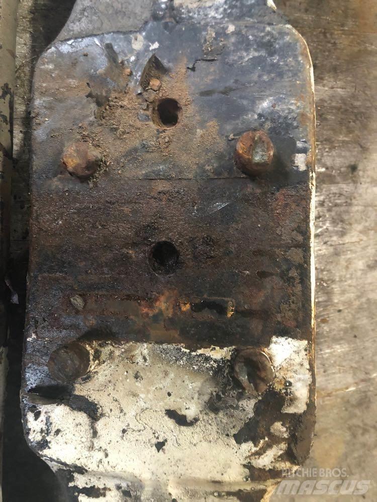 Eaton 20F4 Osovine